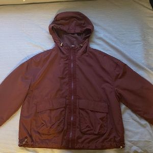 Hello I am selling an old navy active sweater size XS petite color marrón